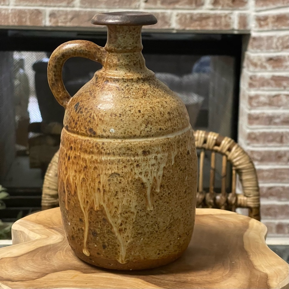 Vintage stoneware jug, 1978, given the embossed date.
Studio pottery! - Picture 3 of 10
